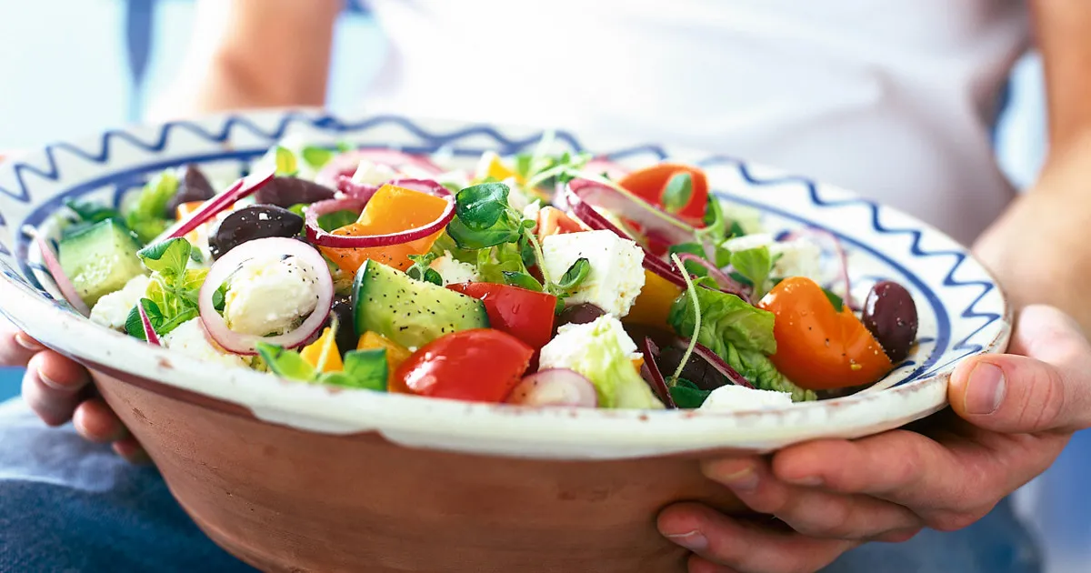 Fetaostsallad