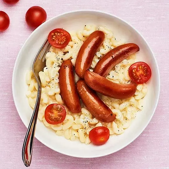 Prinskorv och snabbstuvade makaroner